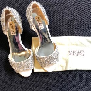 Badgley Mischka White Satin Shaina Pump 7.5